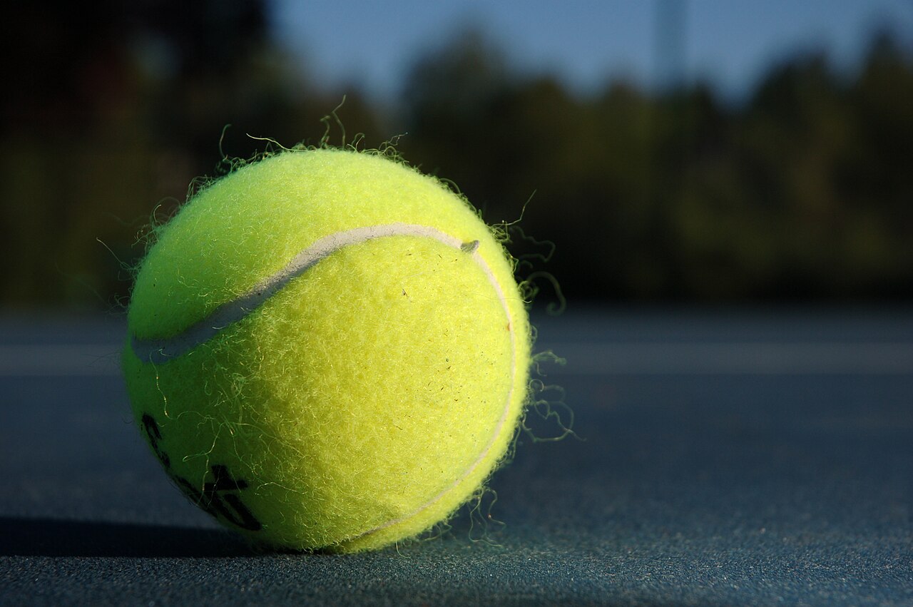 Tennis ball
